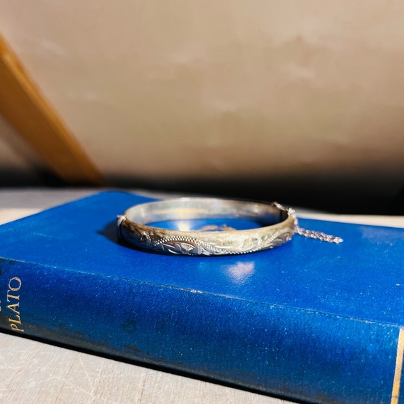 A. Bros. Jewelry - Vintage Sterling Silver Etched Bangle. A. Bros England
